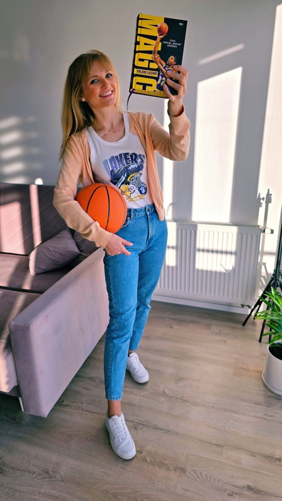 książka Rolanda Lazenby "Magic. Życie Earvina Magica Johnsona" Wydawnictwo SQN.